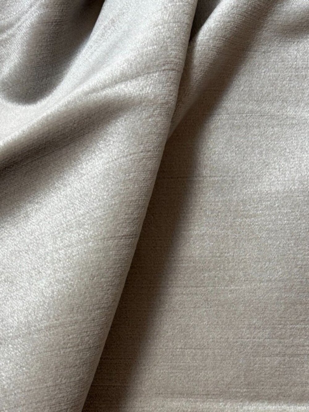 DONGHIA Ginger Mohair Velvet Fabric 10126-009 Swing Silver MSRP $5178 Luxury 6Y